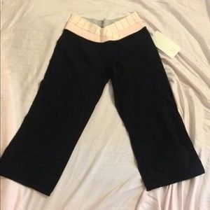 Lululemon Dharana Crop